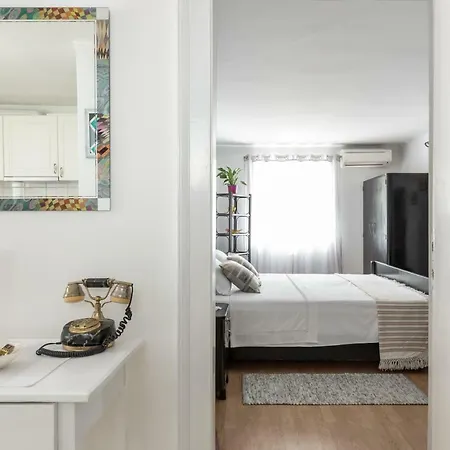 Valand Apartman