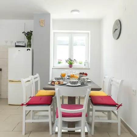 Apartment Valand *